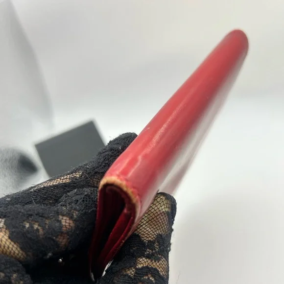 Gucci Vintage Red Leather Half-Moon Clutch with Gold hardware - Picture 15 of 16